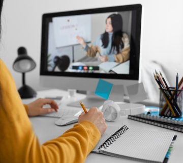 Student class looking course 23 2148888810 360x320